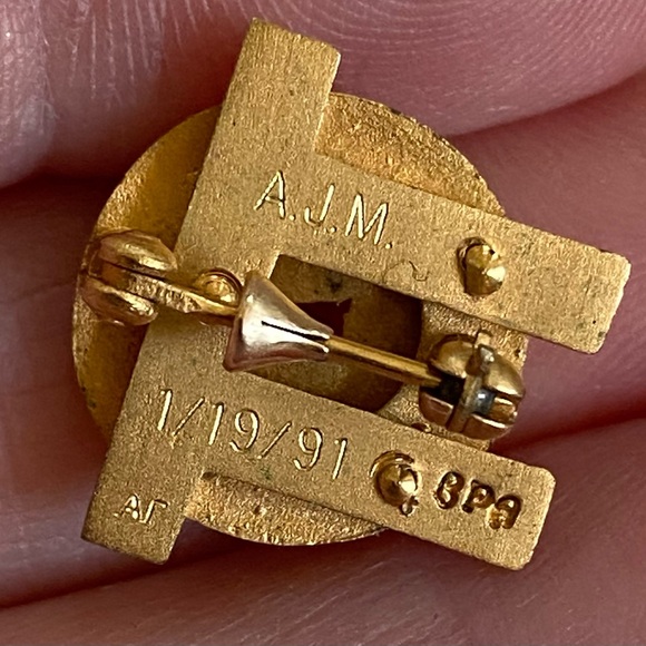 VTG 1991 Gold Alpha Omicron Pi Collectible Sorority Sisterhood Lapel Pin W Ruby - Picture 4 of 4